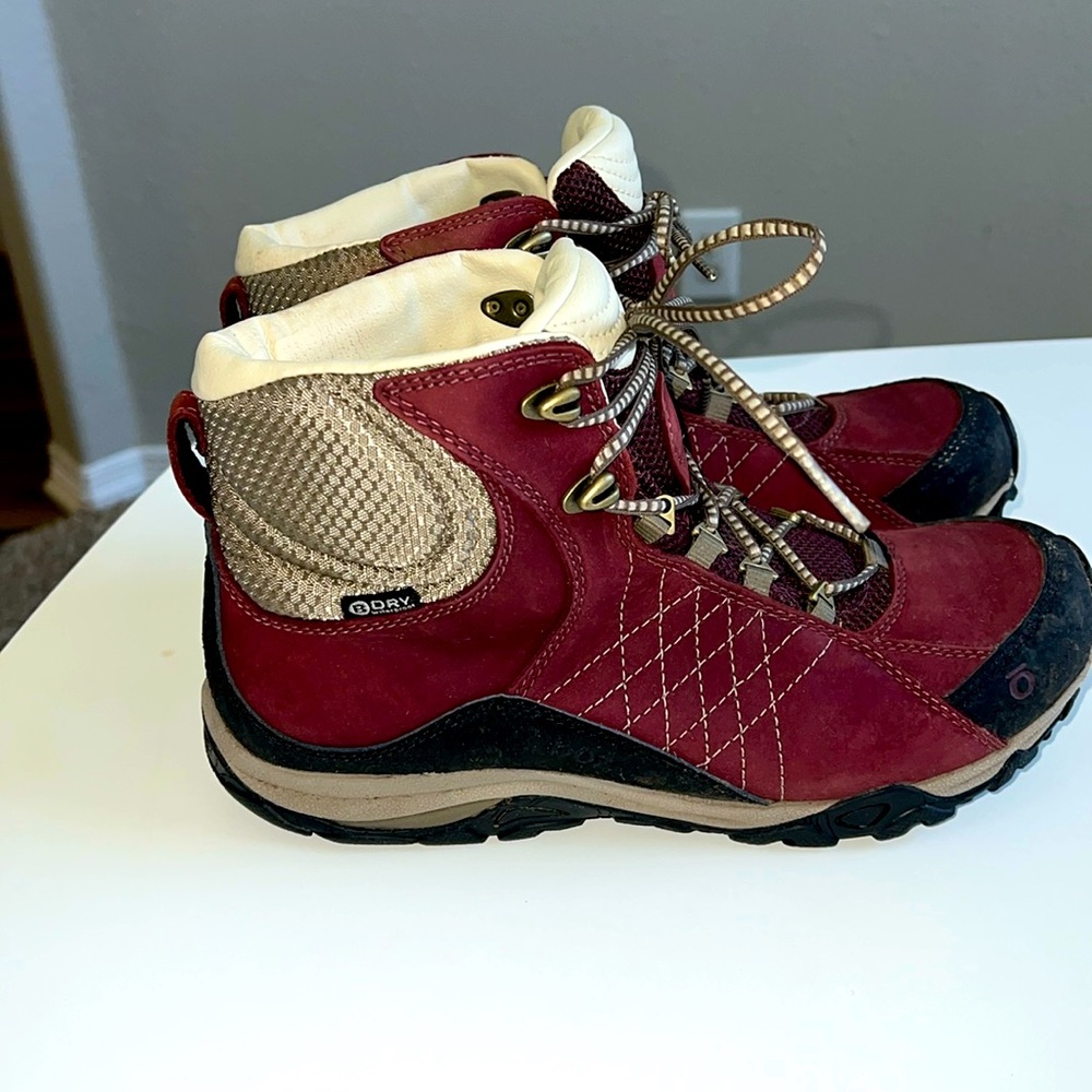 Like New Oboz Hiking Boots- Women- Waterproof: B-Dry